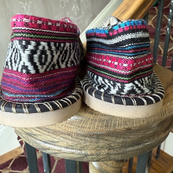 Latinas ladies fabric flats excellent condition, size 8 - Picture 3 of 11